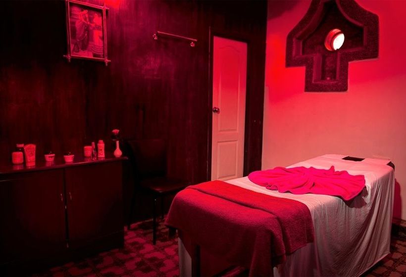 Hotel Le Pearl Goa Resort & Spa 16