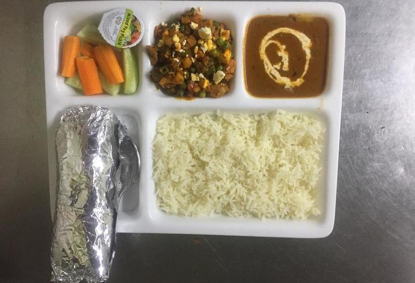 Hotel Leela Grande 19