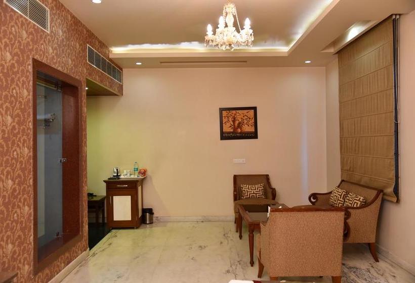 Hotel Leela Grande 6