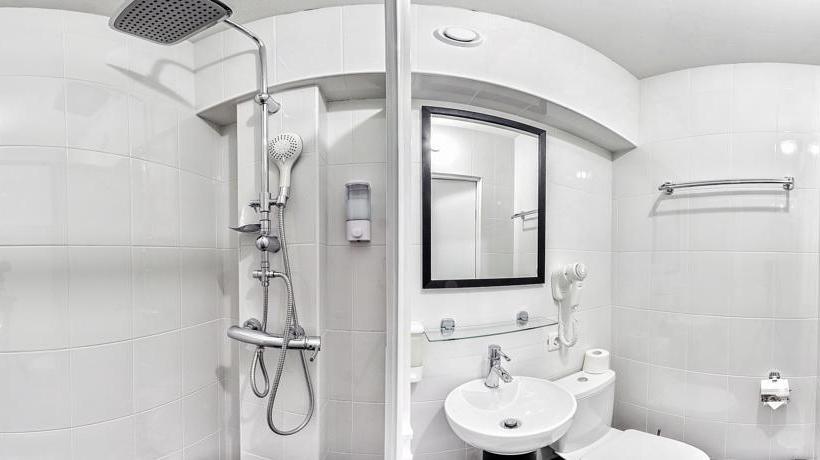 Hotel and Hostel Live 19