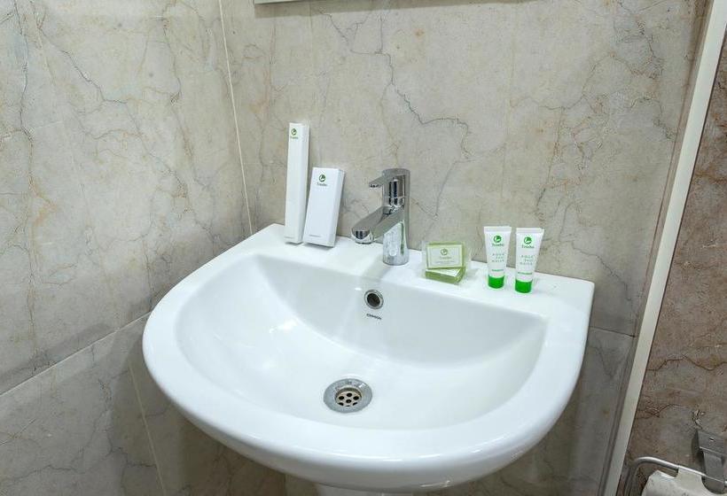 Hotel Treebo Adin Residence 13