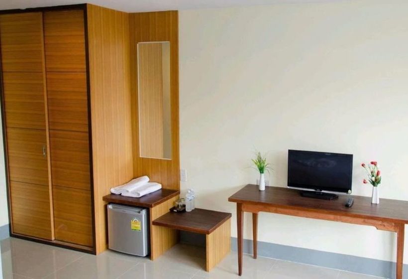 Hotel The Impress Sisaket 4