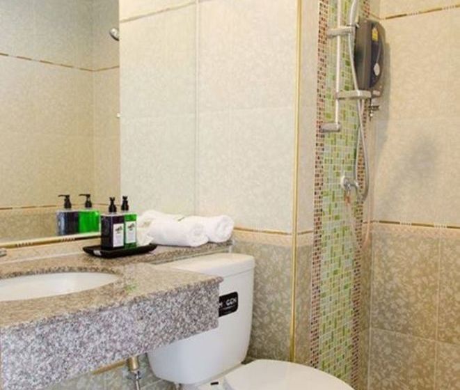 Hotel The Impress Sisaket 5