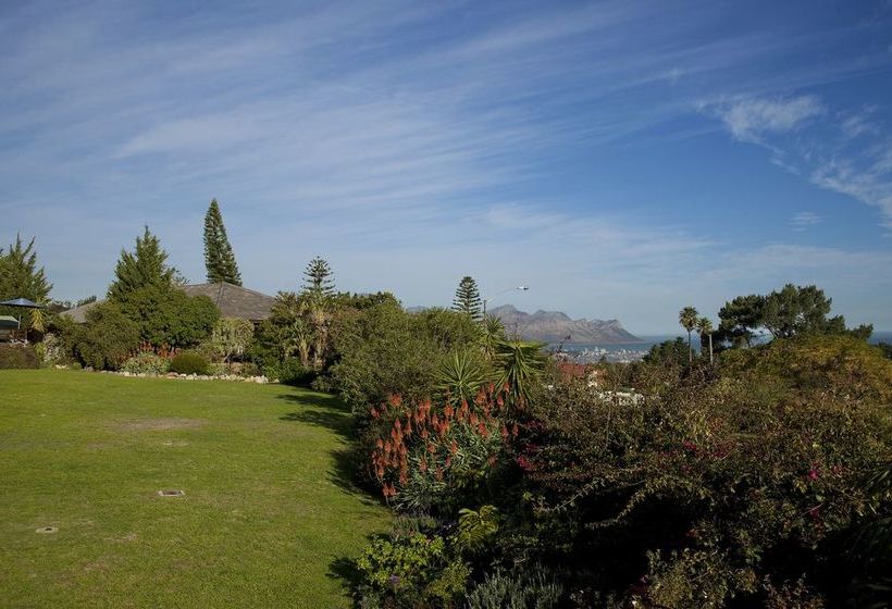 Aqua Vista Guest House 16