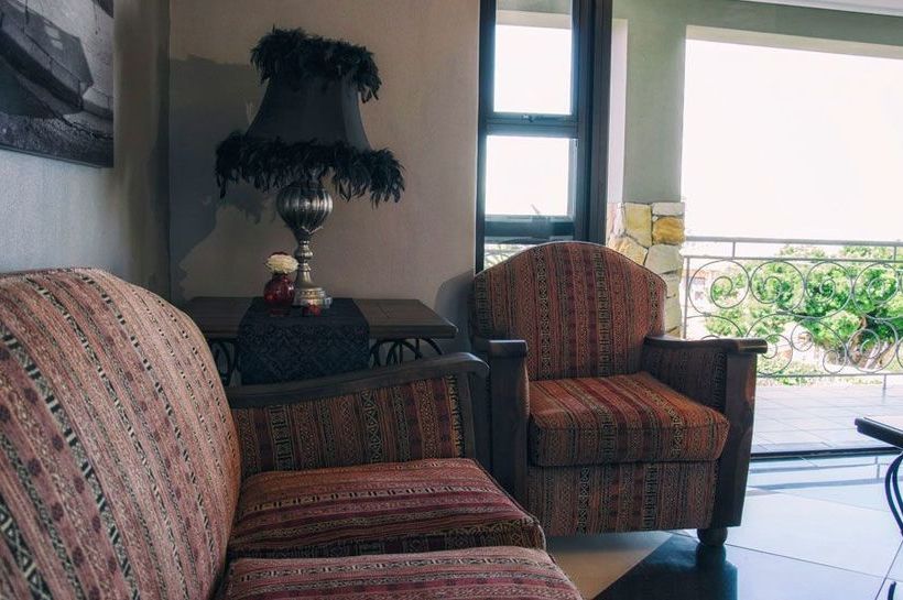 Pension Stone Olive 19