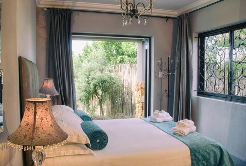 Pension Stone Olive 3