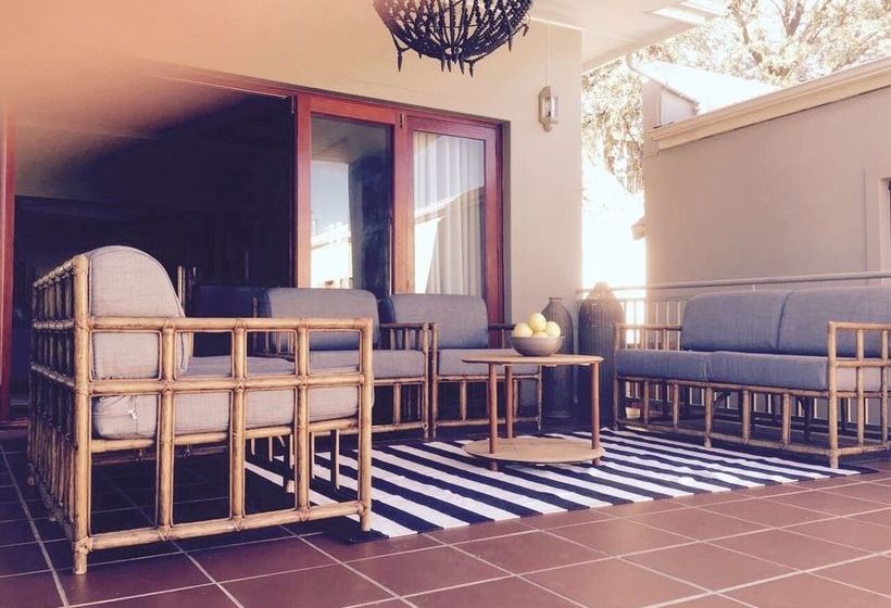 Pension Calais Guest House