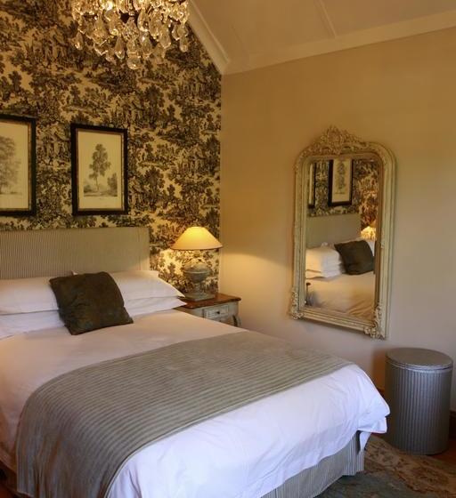 Pensión Doveton House 13