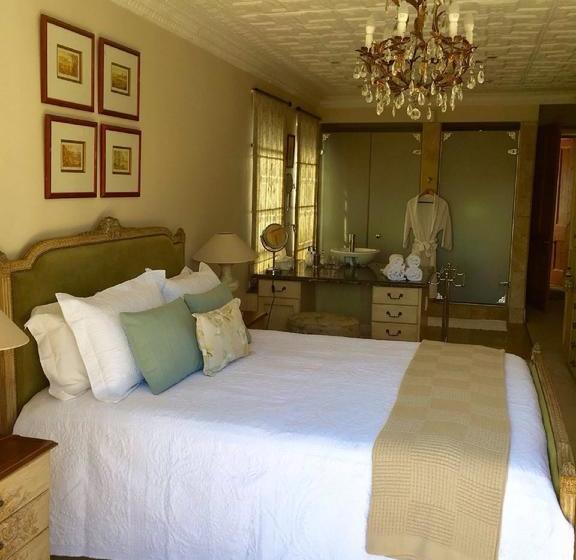 Pensión Doveton House 2