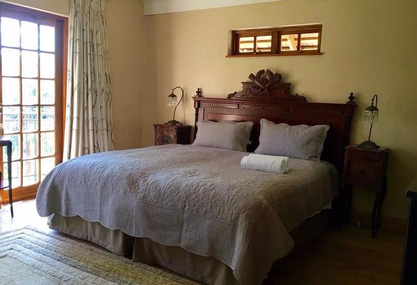 Pensión Doveton House 8