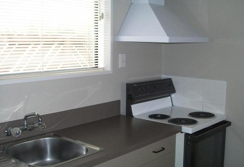 Asure Sierra Motel 5