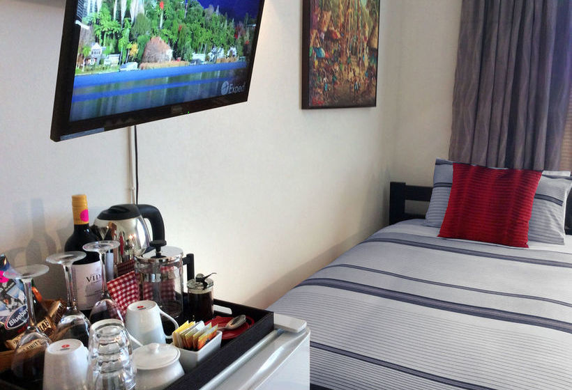 Bed and Breakfast Guysers Gaystay For Men 3