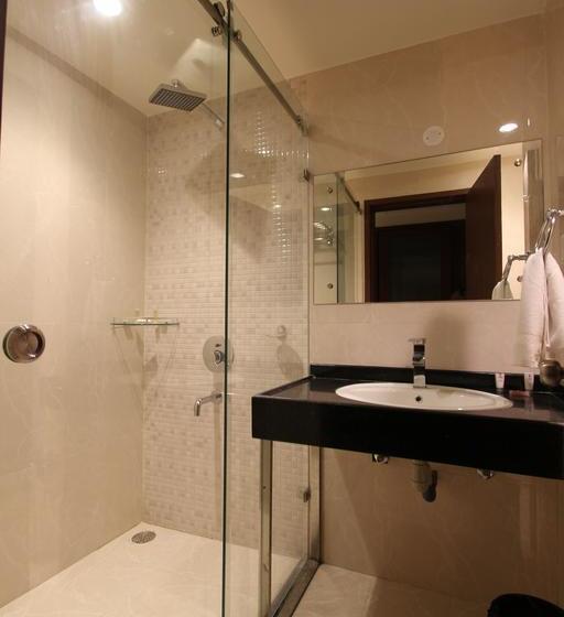 Hotel Hyderabad Grand 13