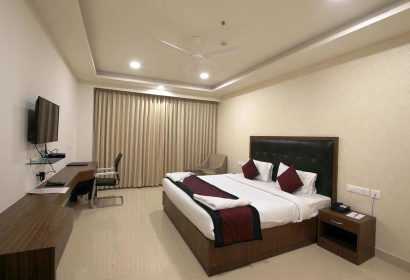 Hotel Hyderabad Grand 3