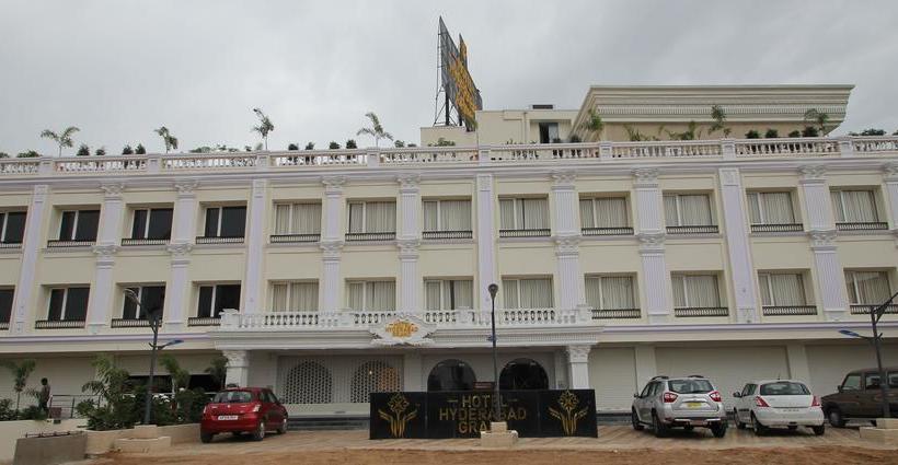 Hotel Hyderabad Grand 6