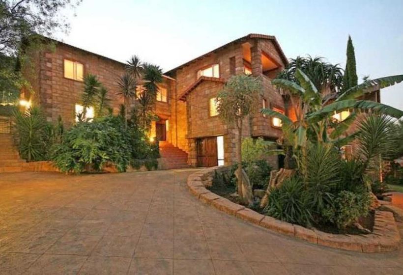 Bed and Breakfast Ikhaya Guest House