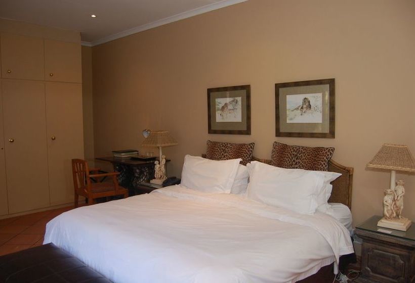 Pension Melleney's Exclusive Guest House 13