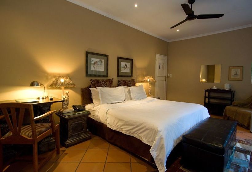 Pension Melleney's Exclusive Guest House 9