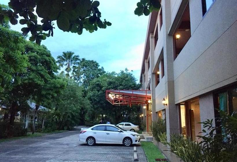 Hotel Srisomthai 3