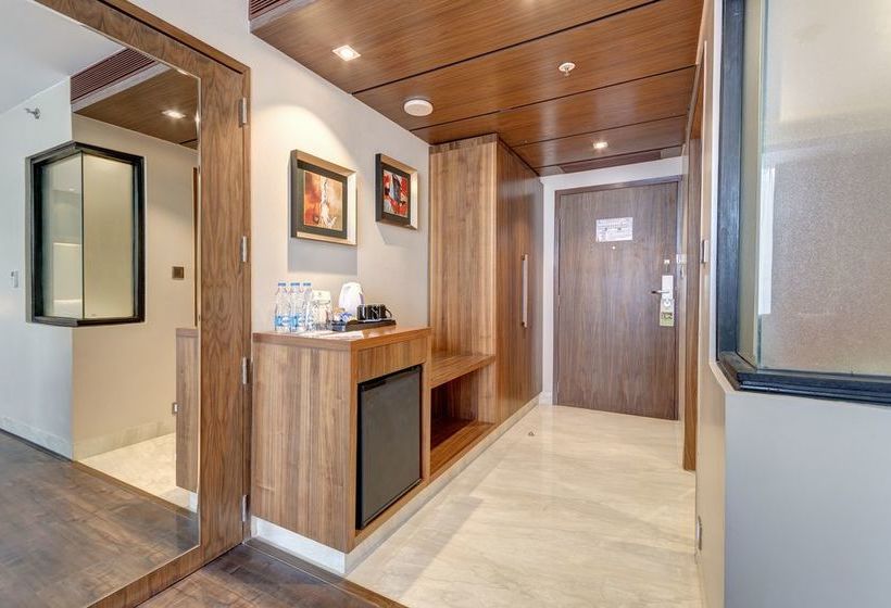 Hotel Holiday Inn Kolkata Airport 19