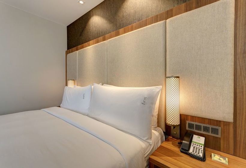 Hotel Holiday Inn Kolkata Airport 20