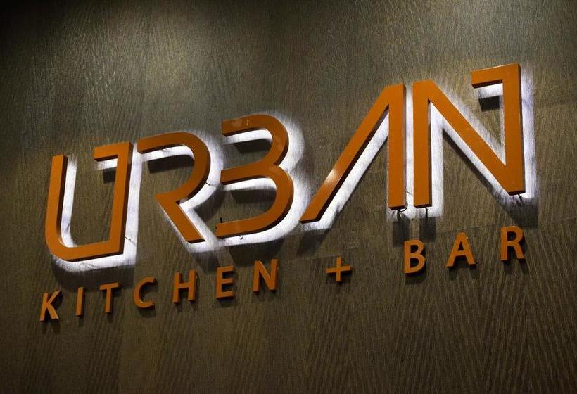 Hotel Holiday Inn Kolkata Airport 7