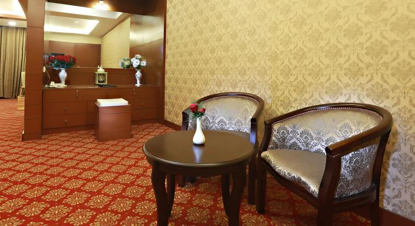 Hotel Patliputra Continental 3