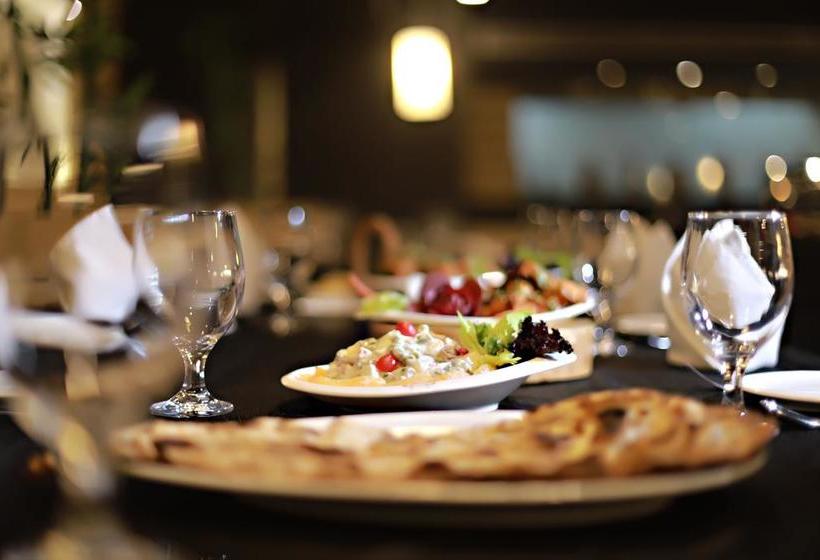 Hotel Patliputra Continental 4