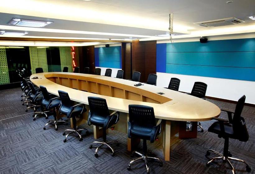 Hotel Patliputra Continental 6