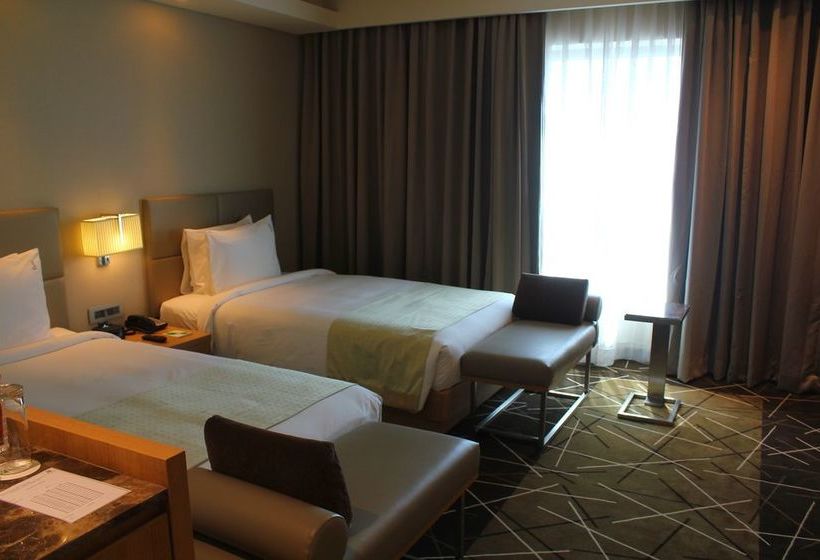 Hotel Holiday Inn Chennai Omr It Expressway 17