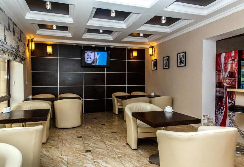 Hotel Marton Cherepovetskaya 14