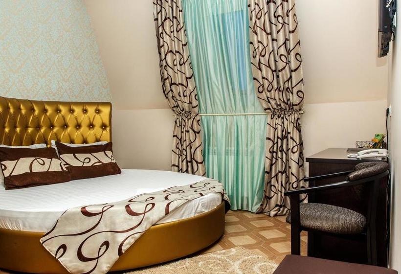 Hotel Marton Cherepovetskaya 7