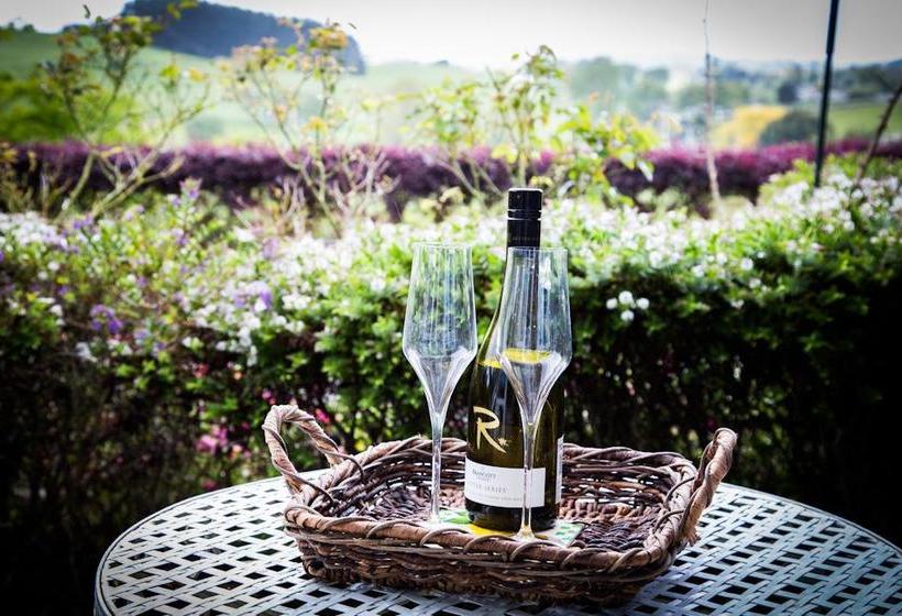 Waitomo Orchard Estate B&b 15