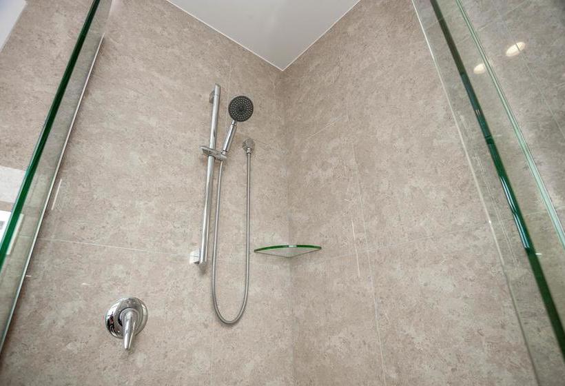 Pension Colombo Lodge 13