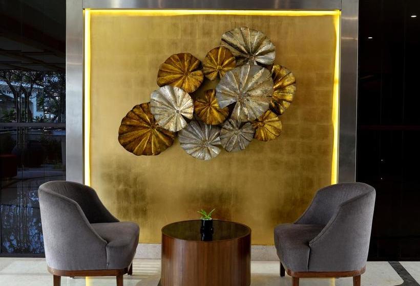 Hotel Rbd Sarovar Portico 8