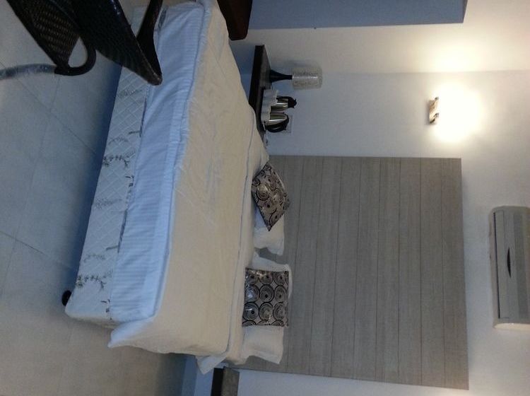 Hotel Humming Bird Resort 7