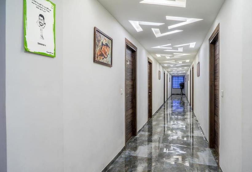 Hotel Treebo Unity 11