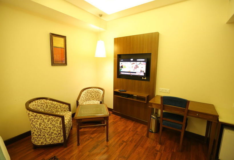 Hotel President New Court 13