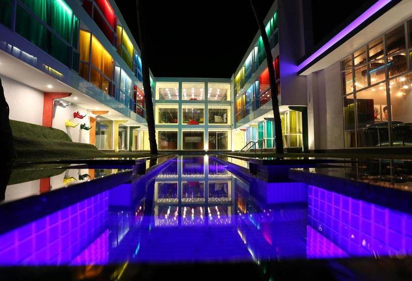 Hotel I Love Bell Bottoms