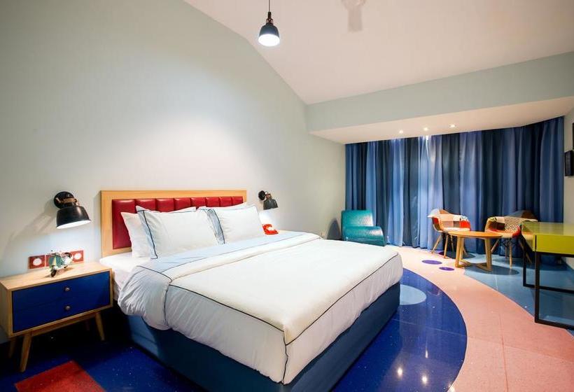 Hotel I Love Bell Bottoms 1