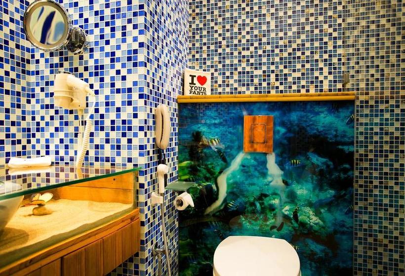 Hotel I Love Bell Bottoms 12