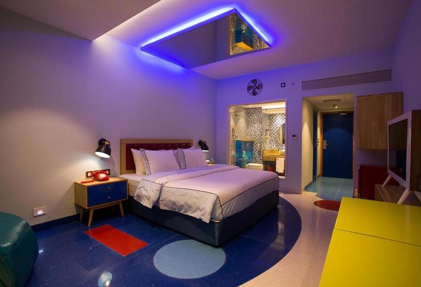 Hotel I Love Bell Bottoms 2