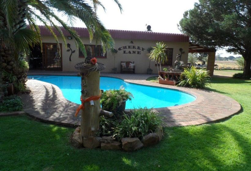 Pensión A Cherry Lane Self Catering And B&b Bloemfontein