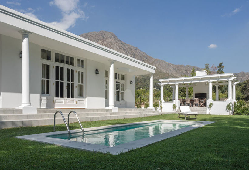 Lily Pond House At Le Lude 13