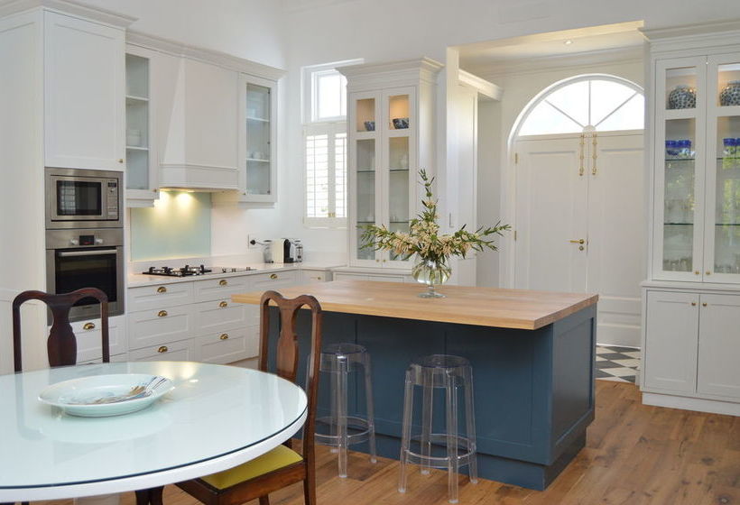 Lily Pond House At Le Lude 4