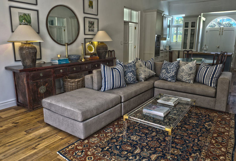 Lily Pond House At Le Lude 8