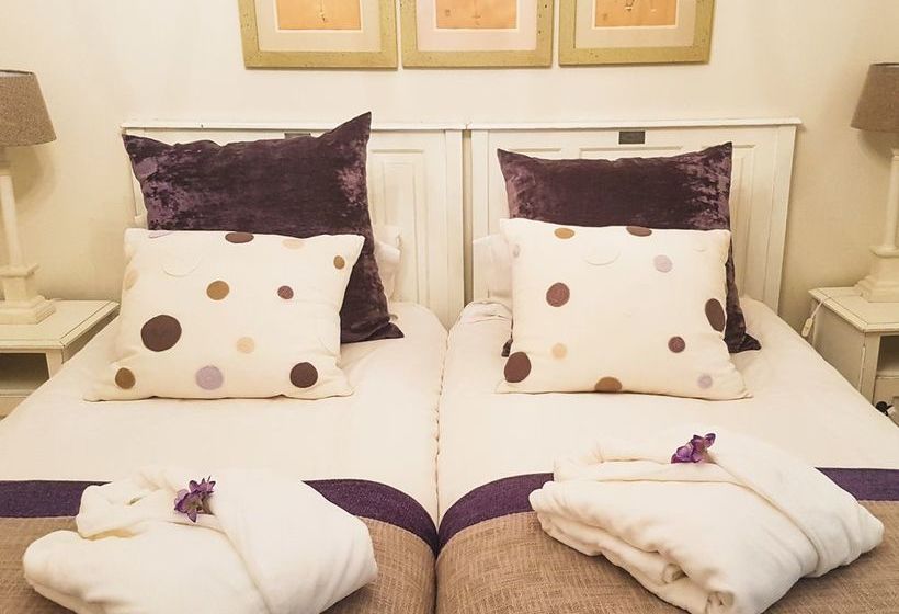 Pension Roseroc Boutique Guest House and B&B 10