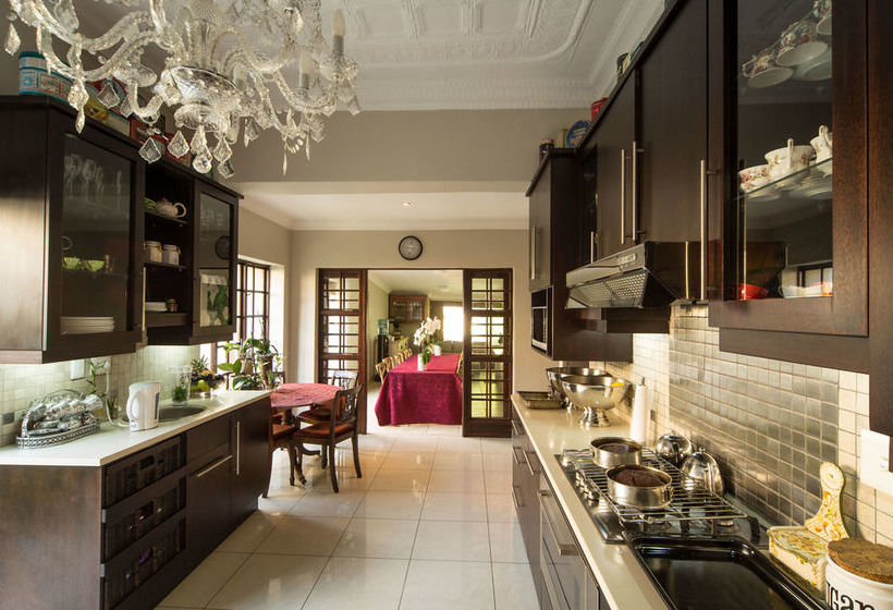 Pension 12 On Brecher 1