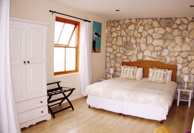 Bed and Breakfast Kleinzee Oceanfront Guesthouse 1