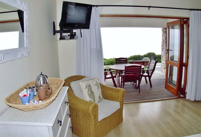 Bed and Breakfast Kleinzee Oceanfront Guesthouse 8